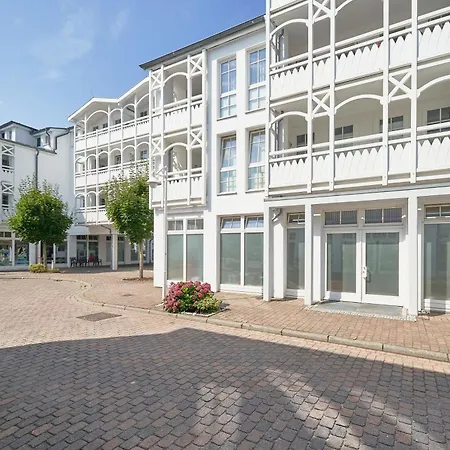 425, Seepark * ゼリン